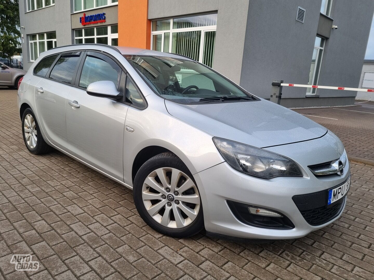 Opel Astra J 2013 г