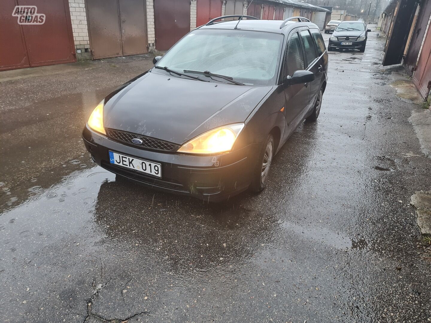 Ford Focus I 2004 y