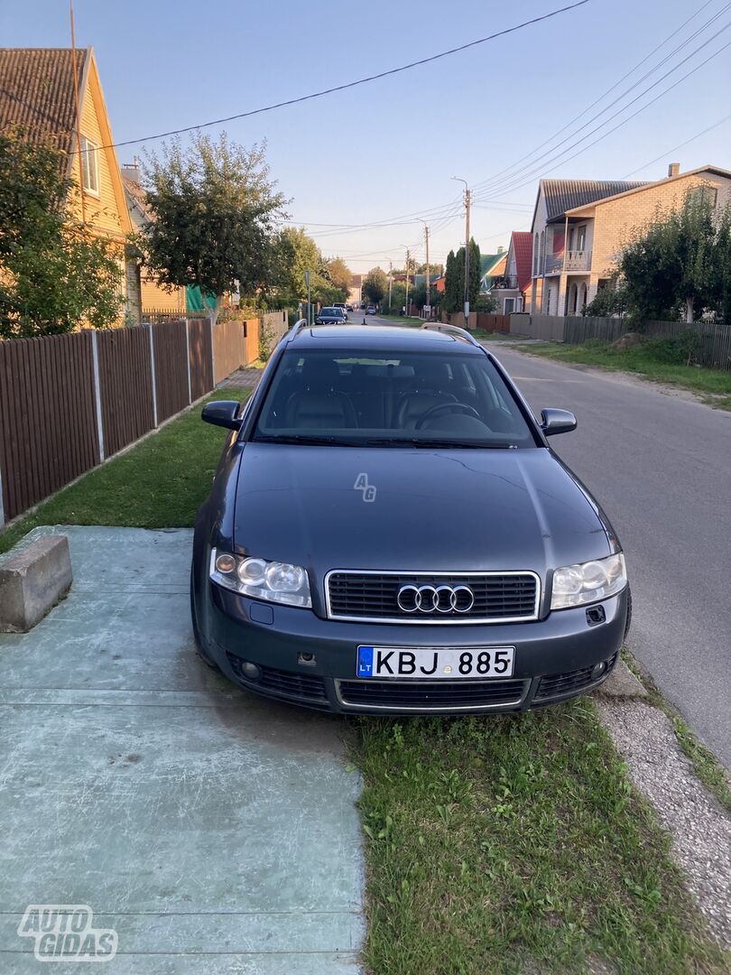 Audi A4 B6 2002 y