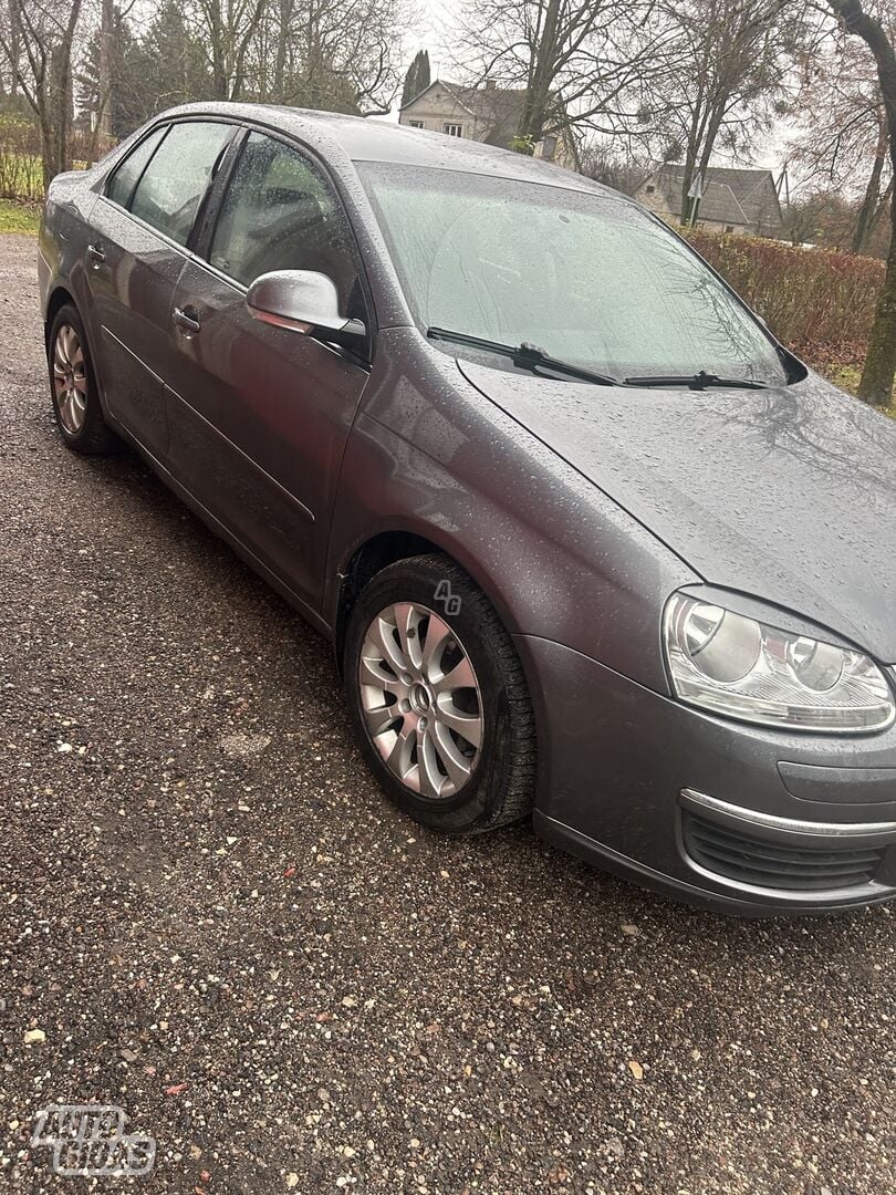 Volkswagen Jetta 2007 г Седан