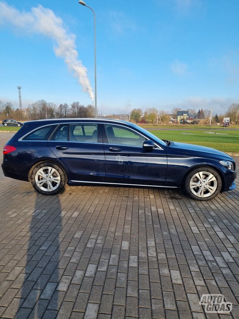 Mercedes-Benz C 220 2015 y Wagon