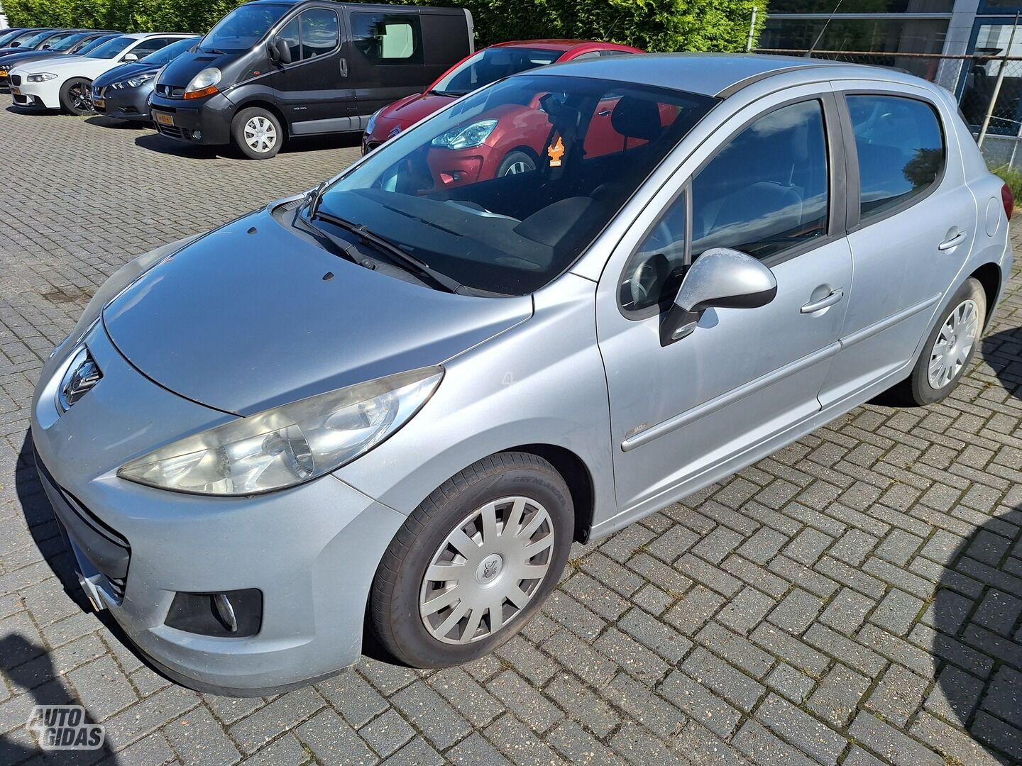 Peugeot 207 2012 y Hatchback