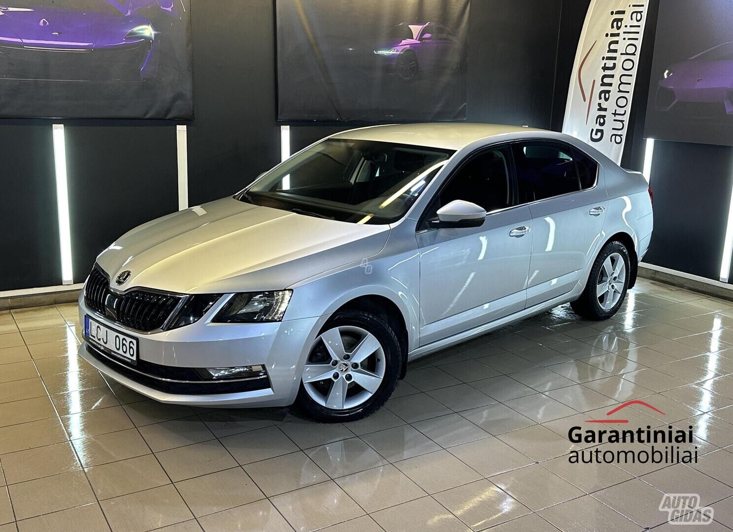 Skoda Octavia 2019 y Hatchback