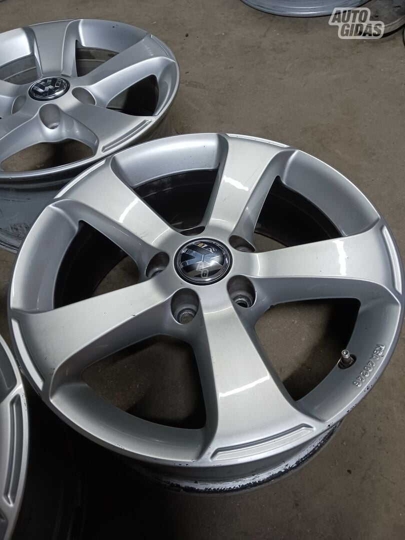 Volkswagen Tiguan light alloy R16 rims