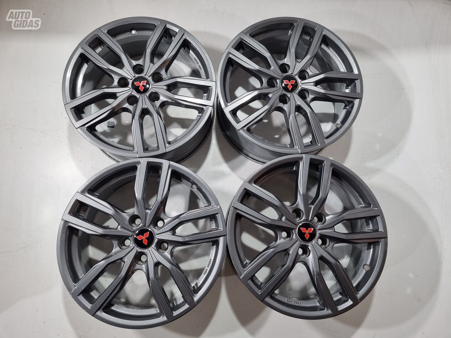 Mitsubishi R17 originalūs ASX light alloy R17 rims