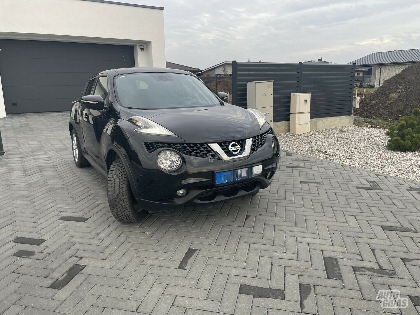 Nissan Juke 2018 г Внедорожник / Кроссовер