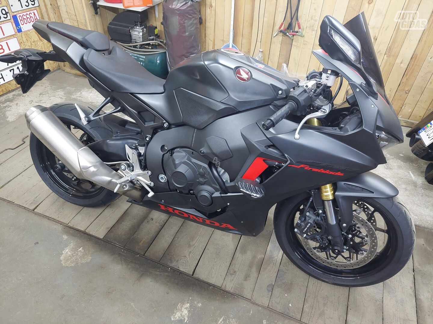 Honda CBR1000RR 2022 y Sport / Superbike motorcycle