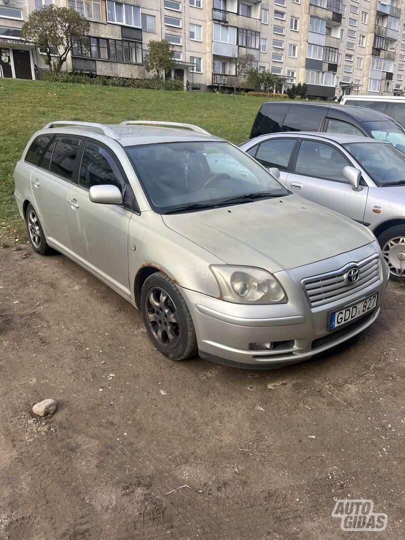 Toyota Avensis 2004 y Wagon