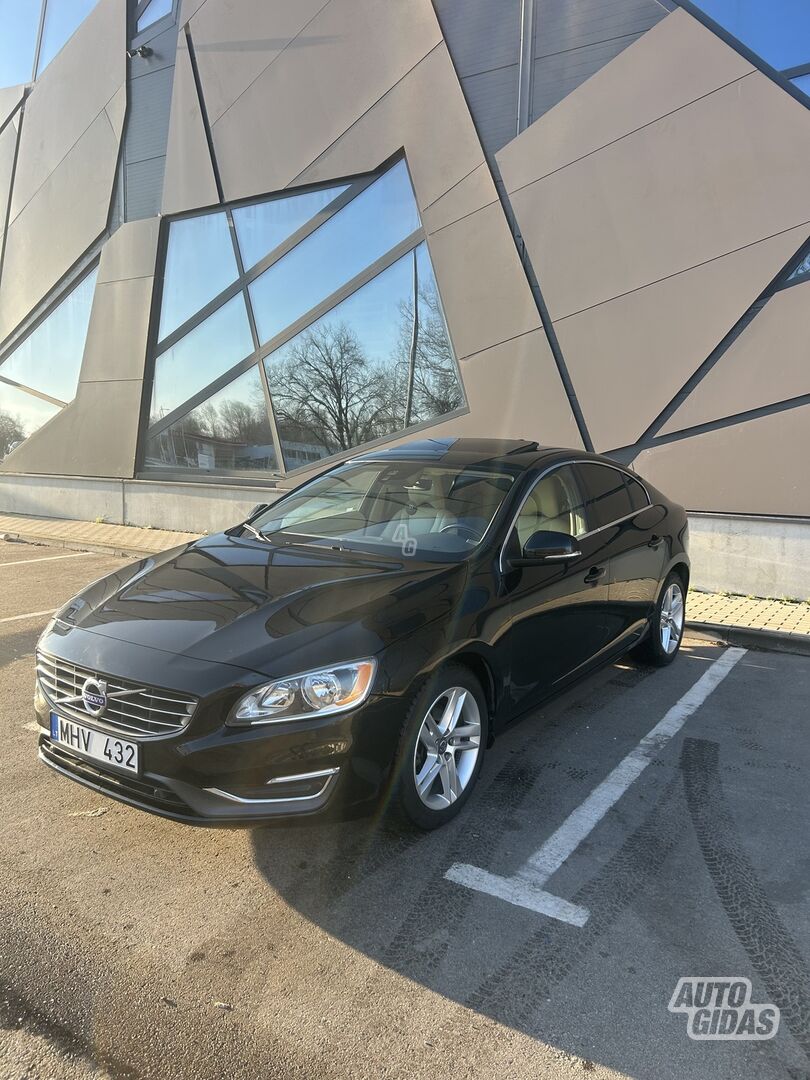 Volvo S60 2015 y Sedan