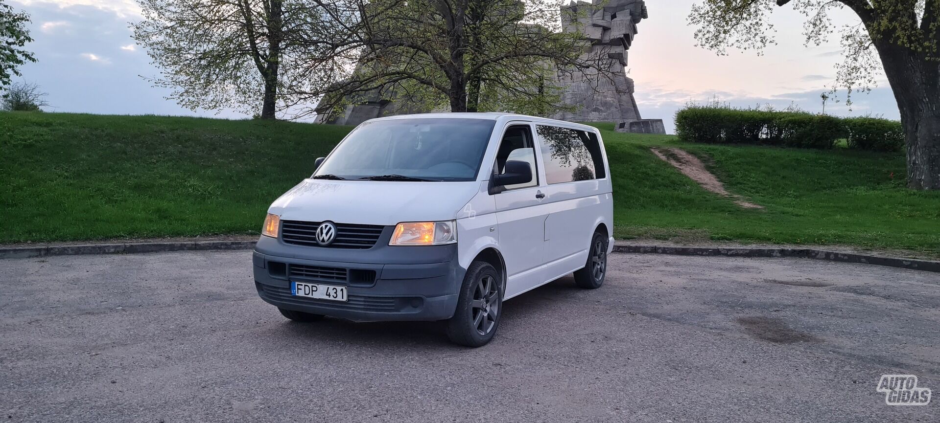 Volkswagen Transporter T5 Tdi 2003 y