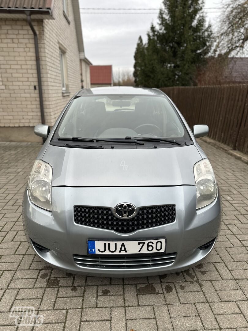 Toyota Yaris II 2007 y