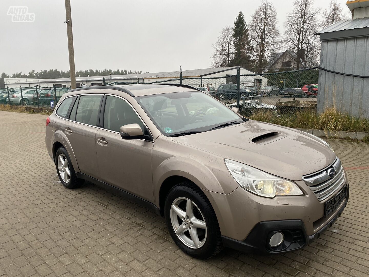 Subaru OUTBACK 2013 m Universalas