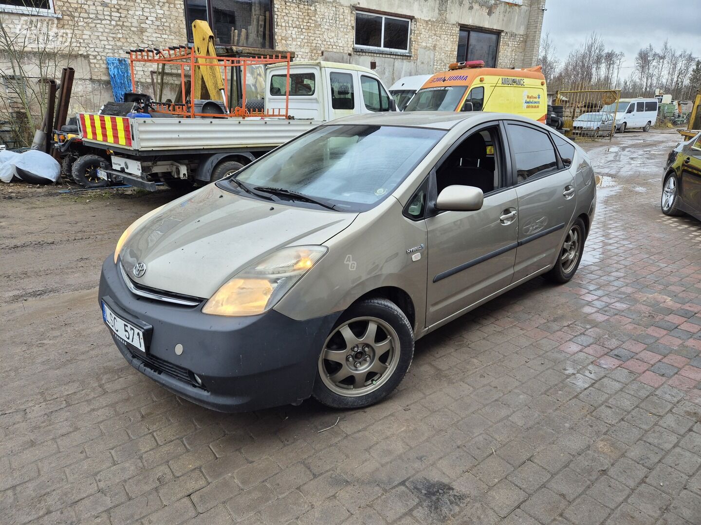 Toyota Prius 2006 г Хэтчбек