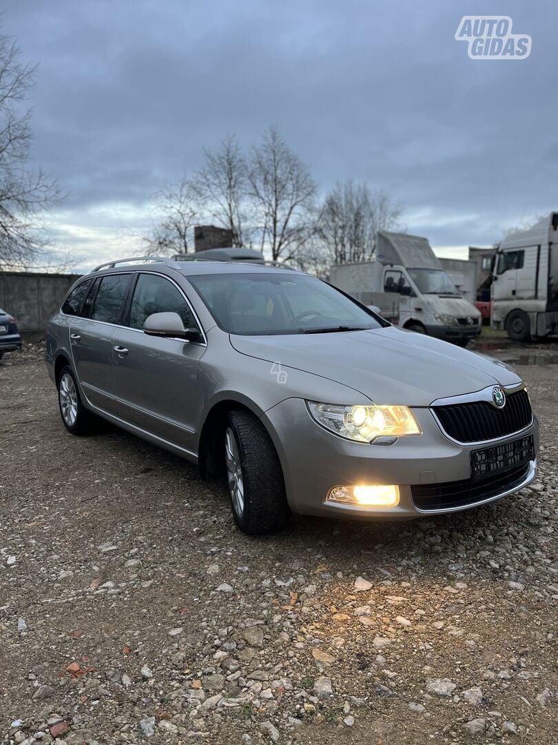 Skoda Superb 9028 TDI 2012 г