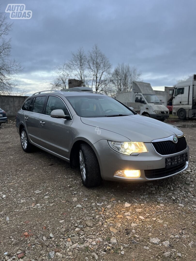 Skoda Superb TDI 2012 y