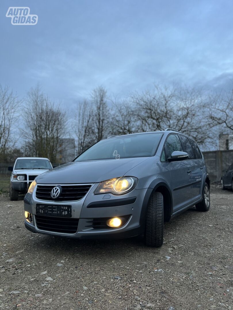 Volkswagen Cross Touran 2010 m Visureigis / Krosoveris