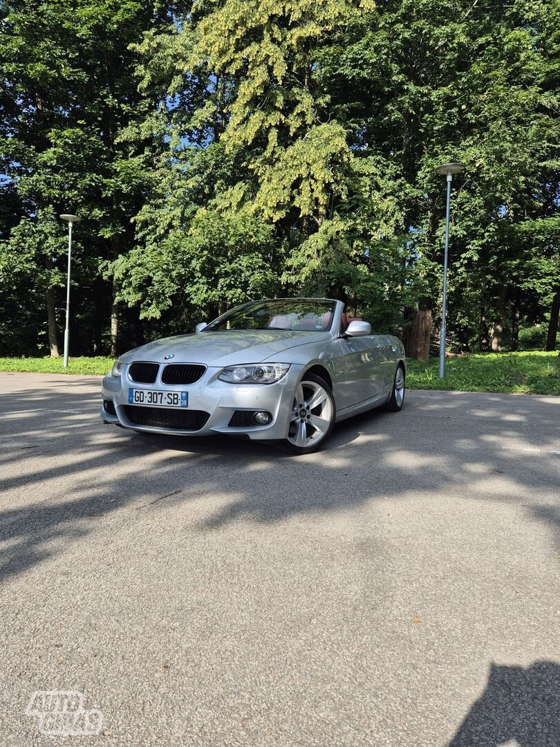 Bmw 330 E93 2011 г