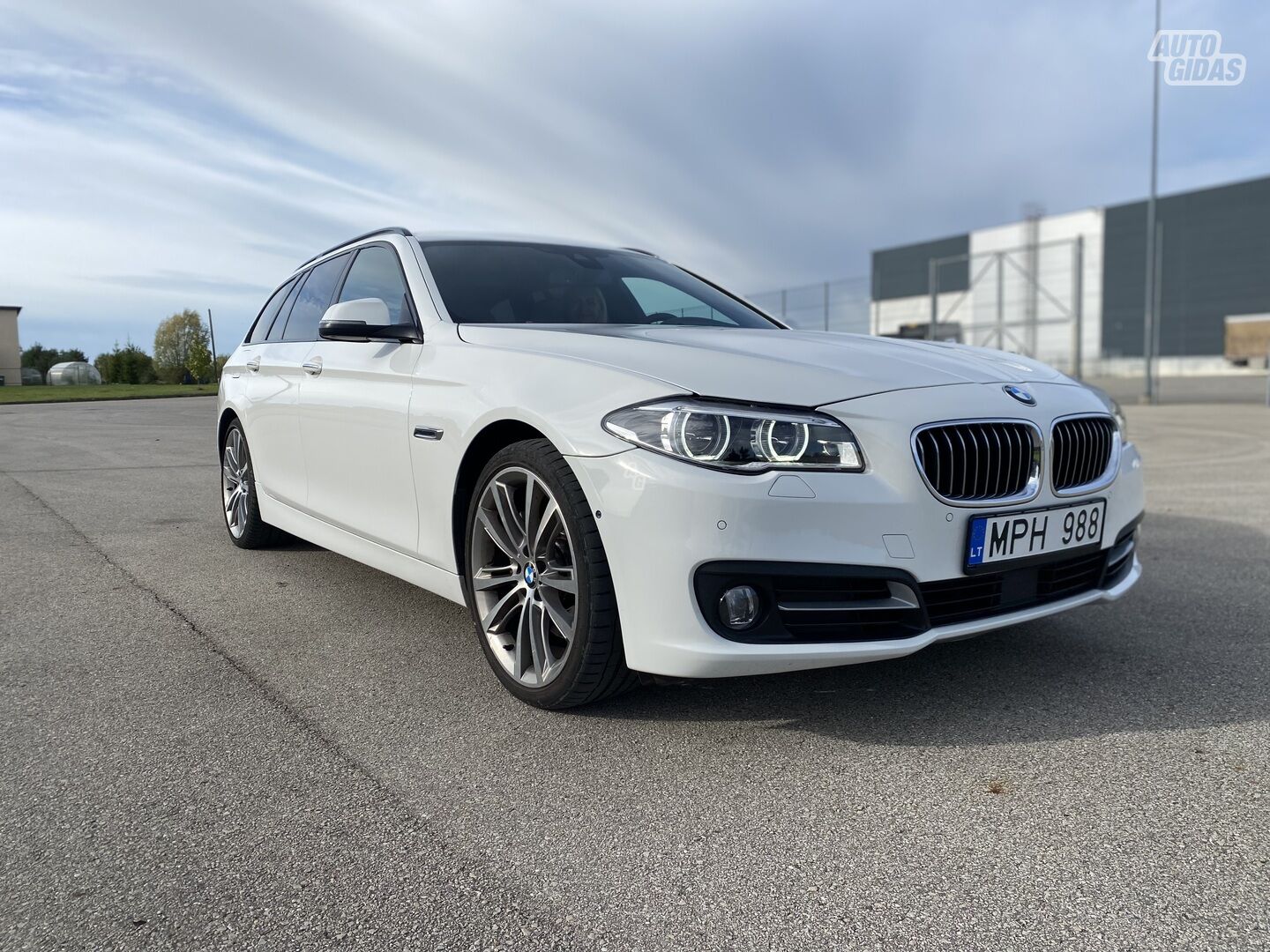 Bmw 530 F11 2014 y