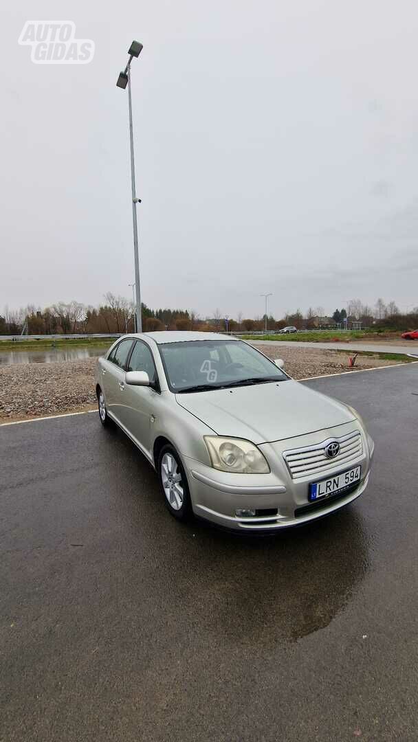 Toyota Avensis II 2005 y