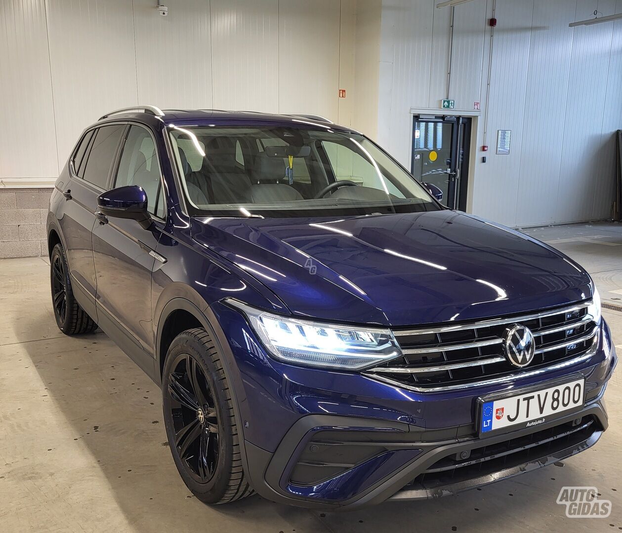 Volkswagen Tiguan Allspace 2022 y Off-road / Crossover