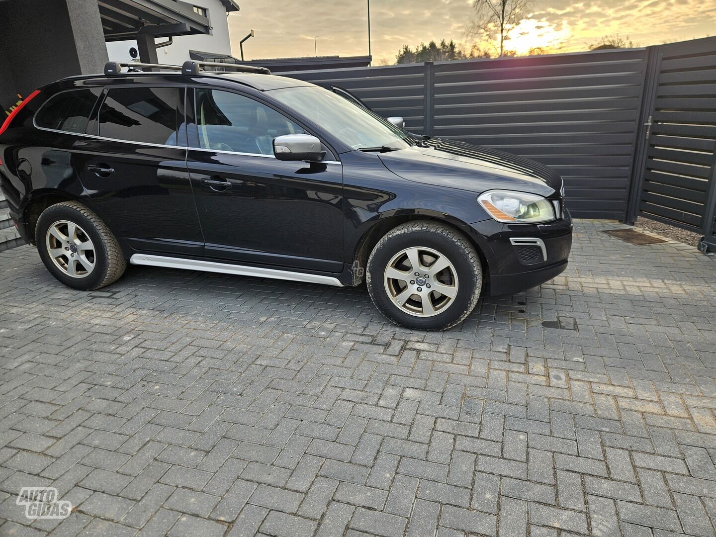 Volvo XC60 I R-line 2012 г