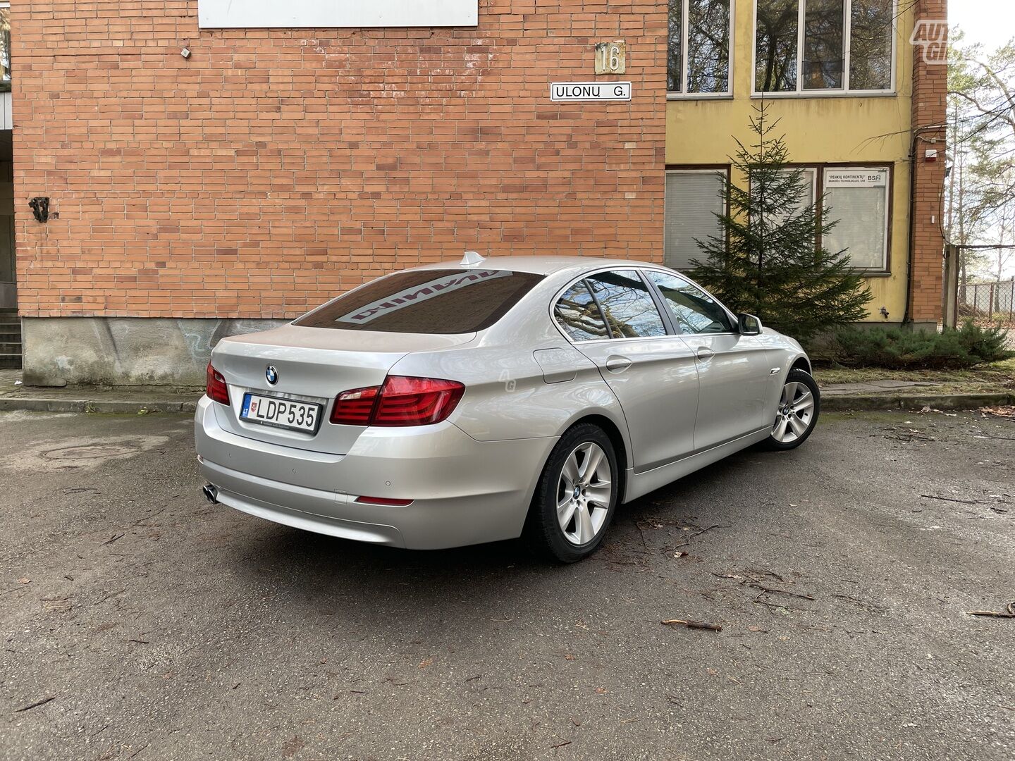 Bmw 530 2011 m Sedanas