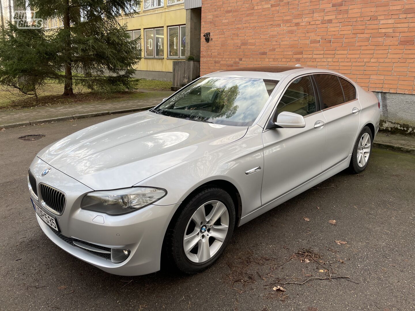 Bmw 530 2011 г Седан