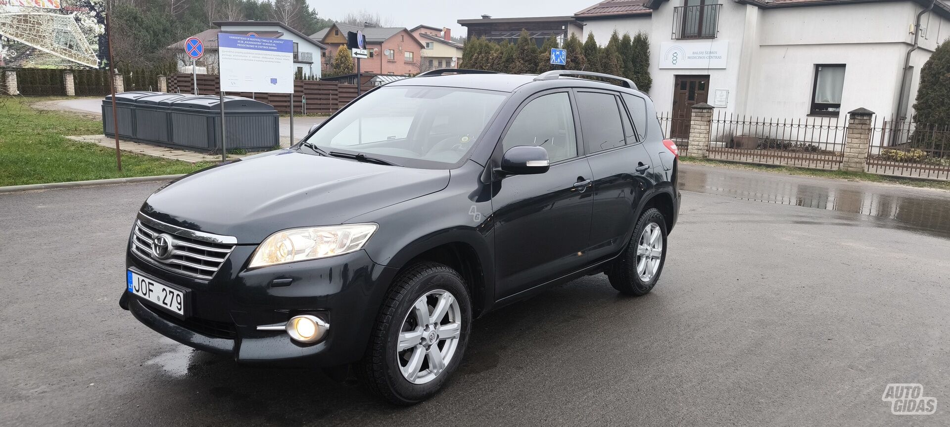 Toyota RAV4 III 2011 y