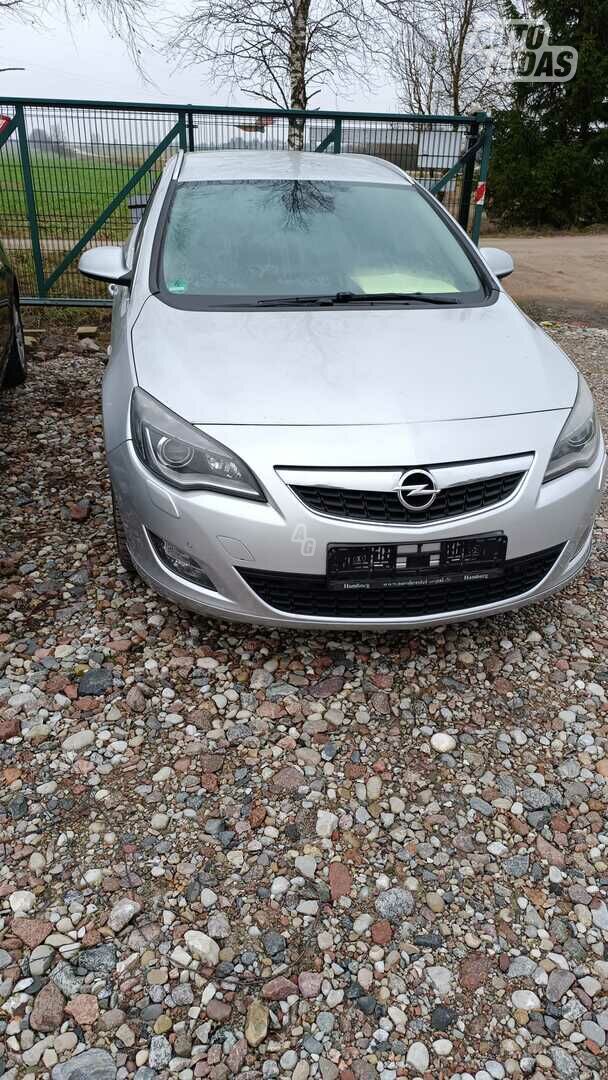 Opel Astra 2011 m Universalas