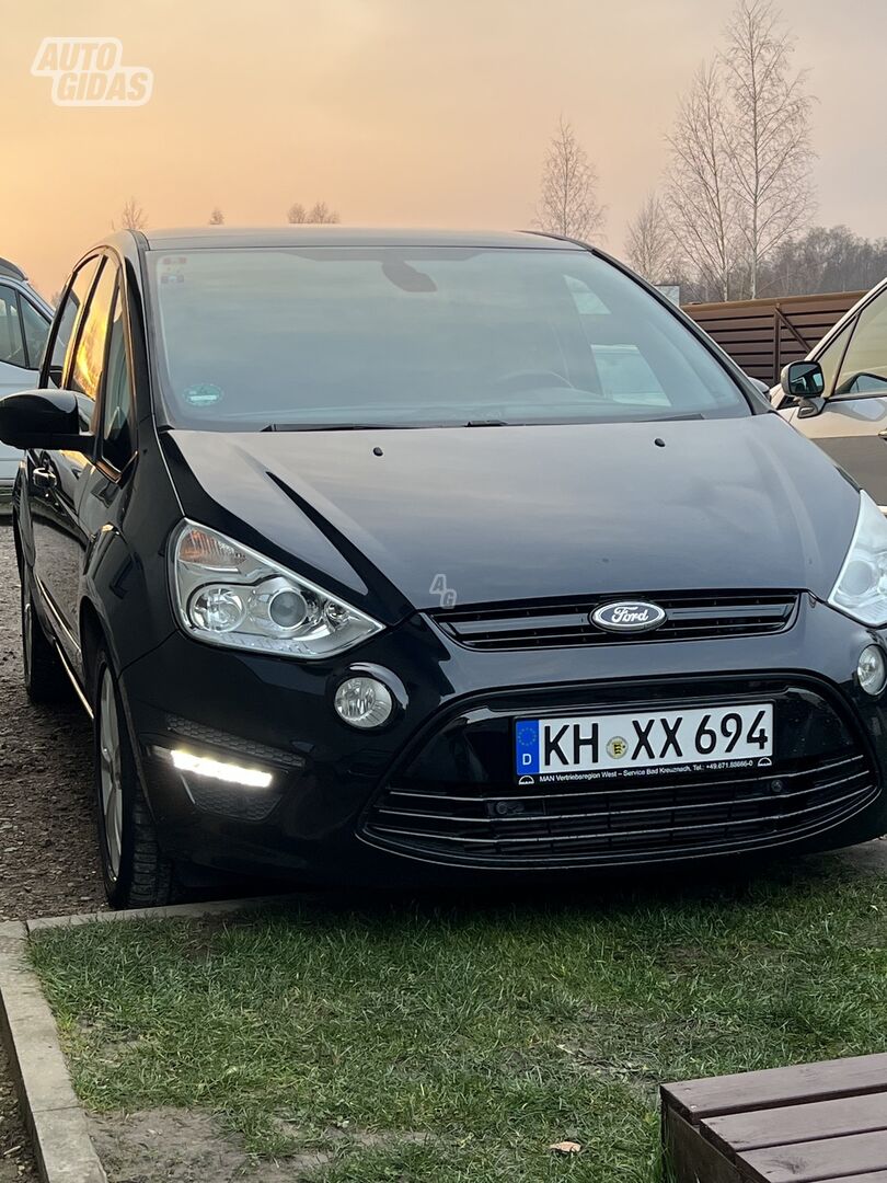 Ford S-Max 2010 г Внедорожник / Кроссовер