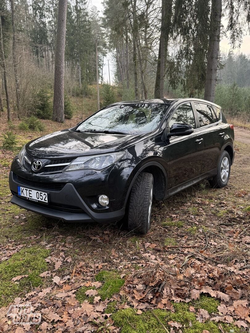 Toyota RAV4 2013 г Внедорожник / Кроссовер