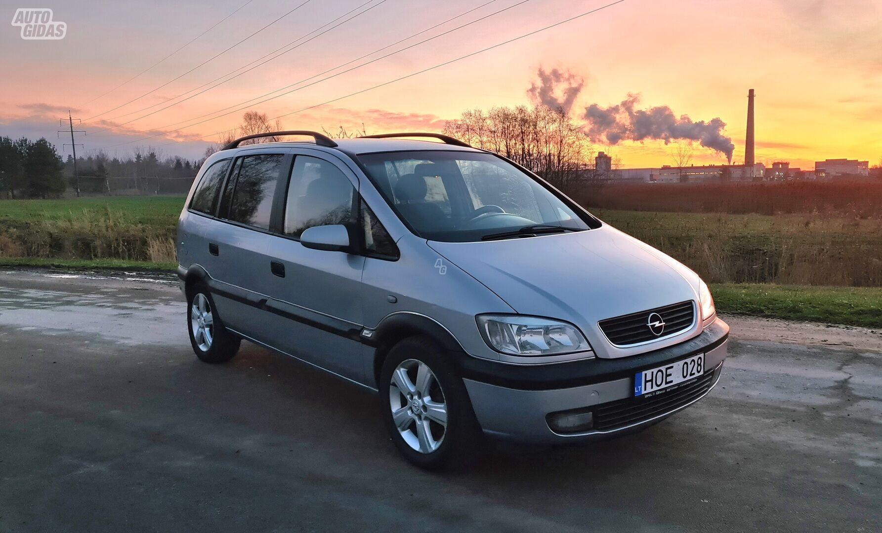 Opel Zafira 2004 m Vienatūris