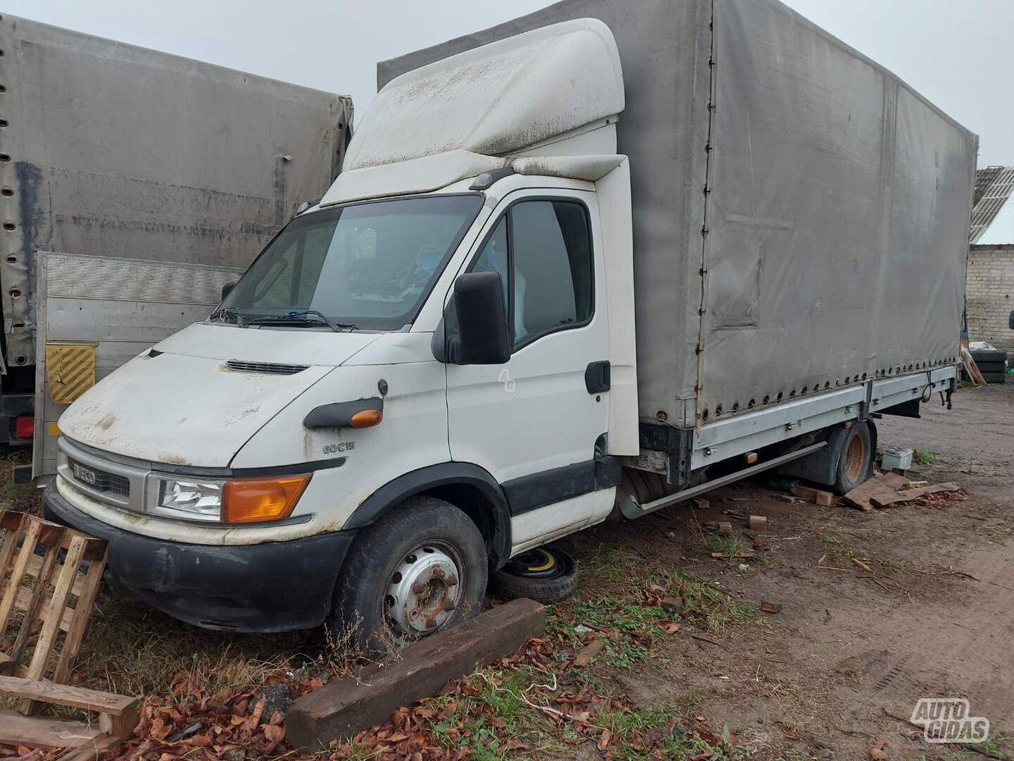 Iveco 60C15 2003 m Bortinis su tentu