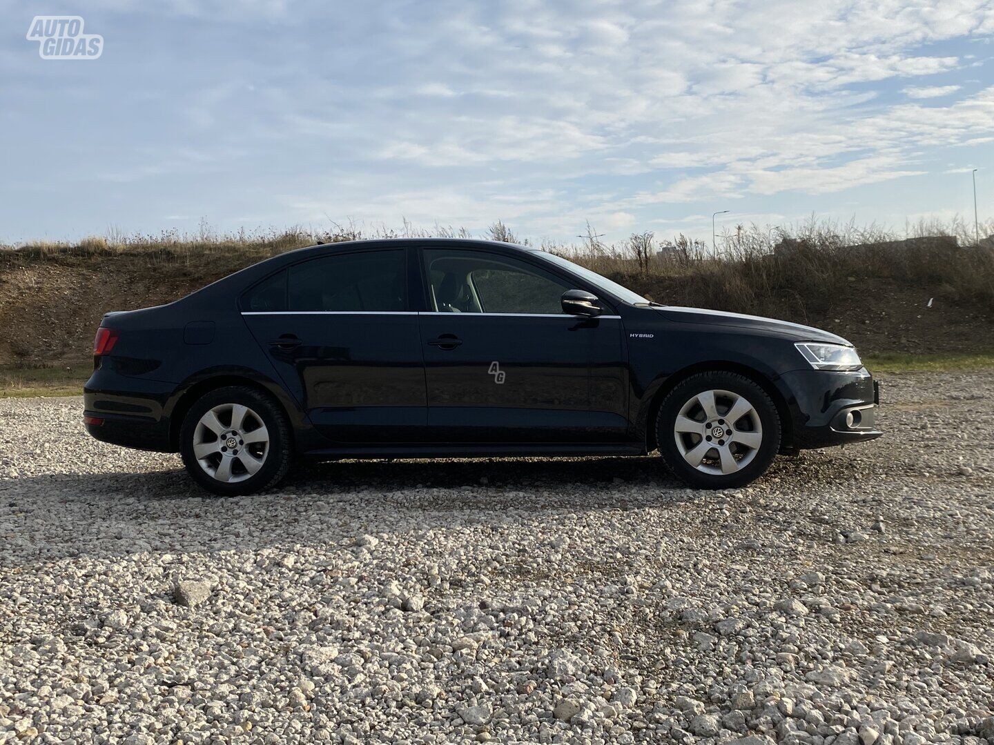 Volkswagen Jetta 2013 y Sedan