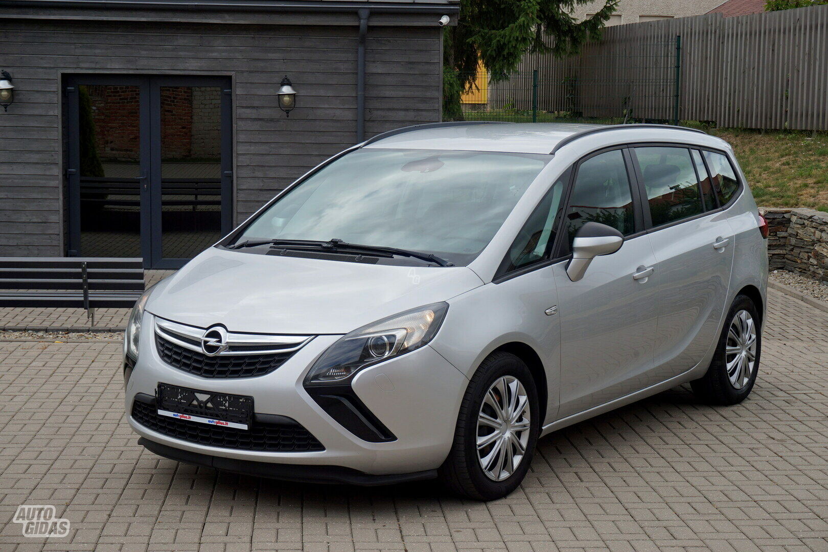 Opel Zafira Tourer C 2012 m