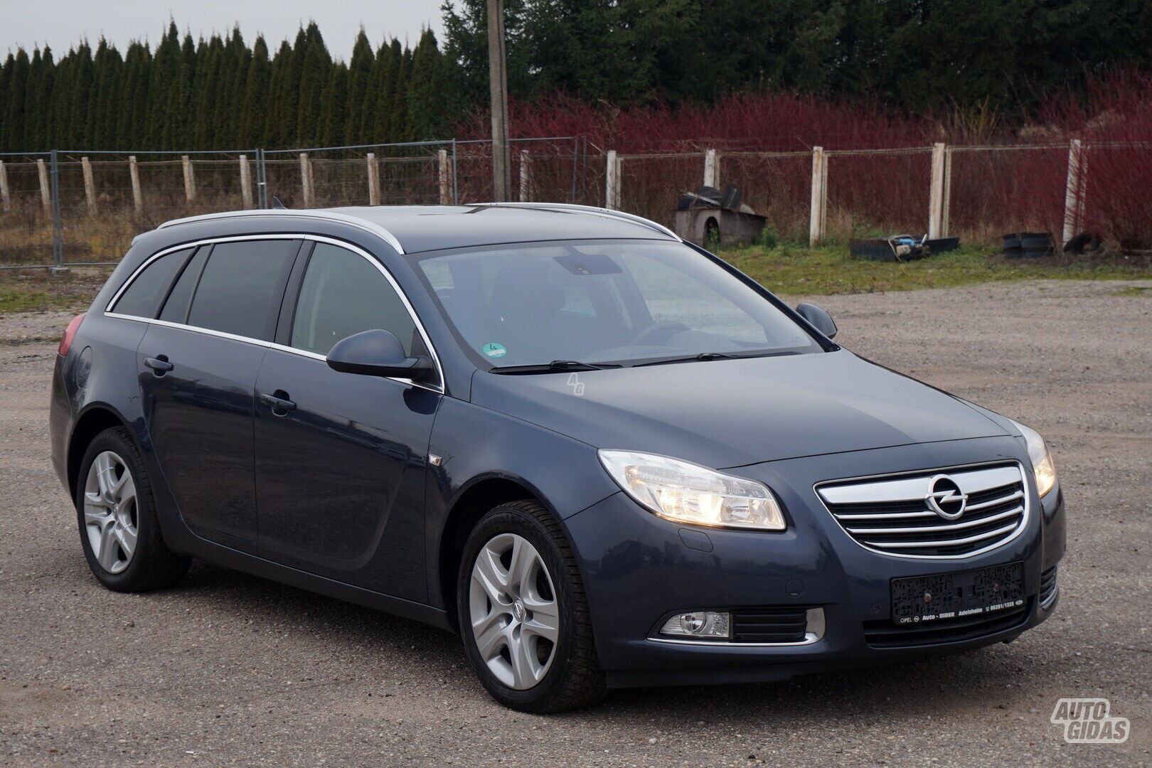 Opel Insignia 2011 г Универсал