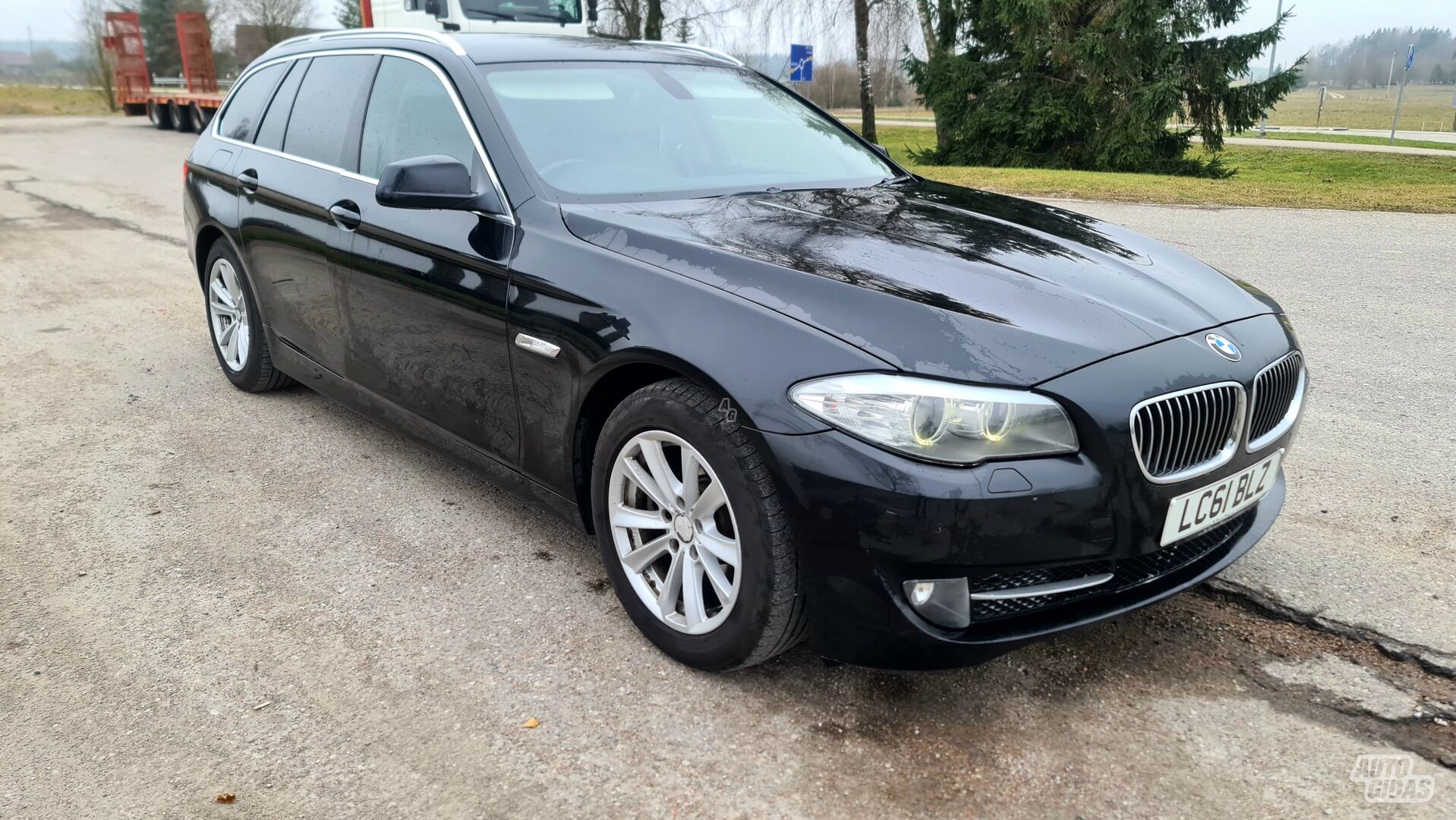 Bmw 520 F11 2011 г