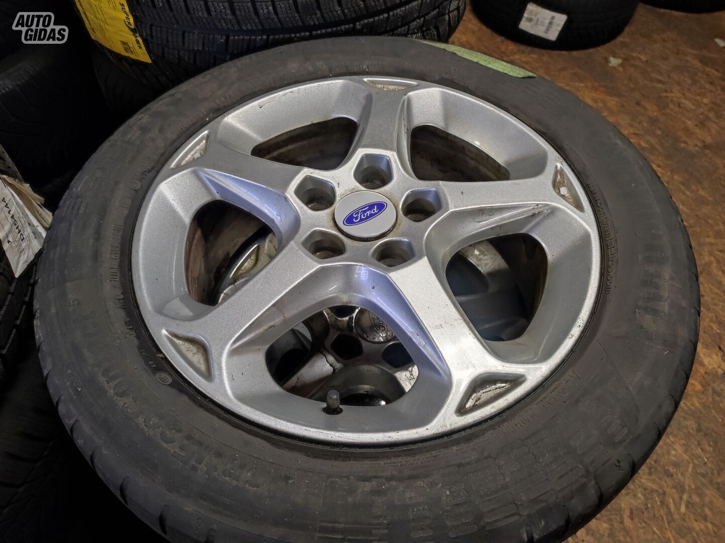 Ford light alloy R16 rims