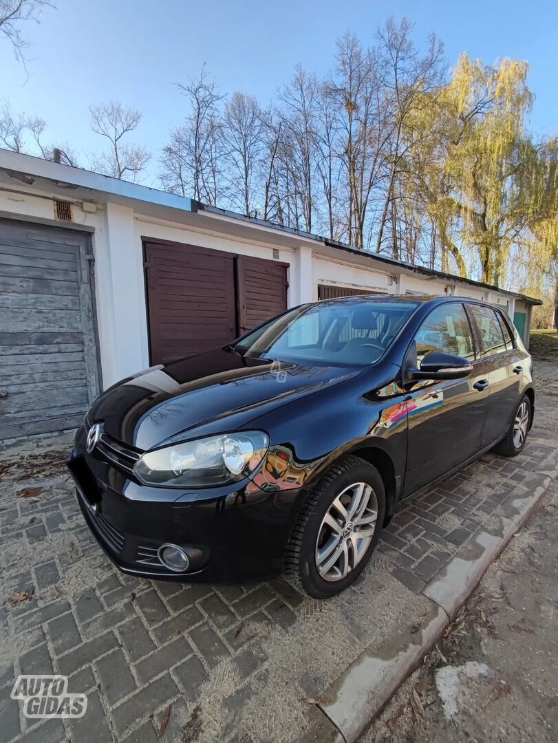 Volkswagen Golf 2010 y Hatchback