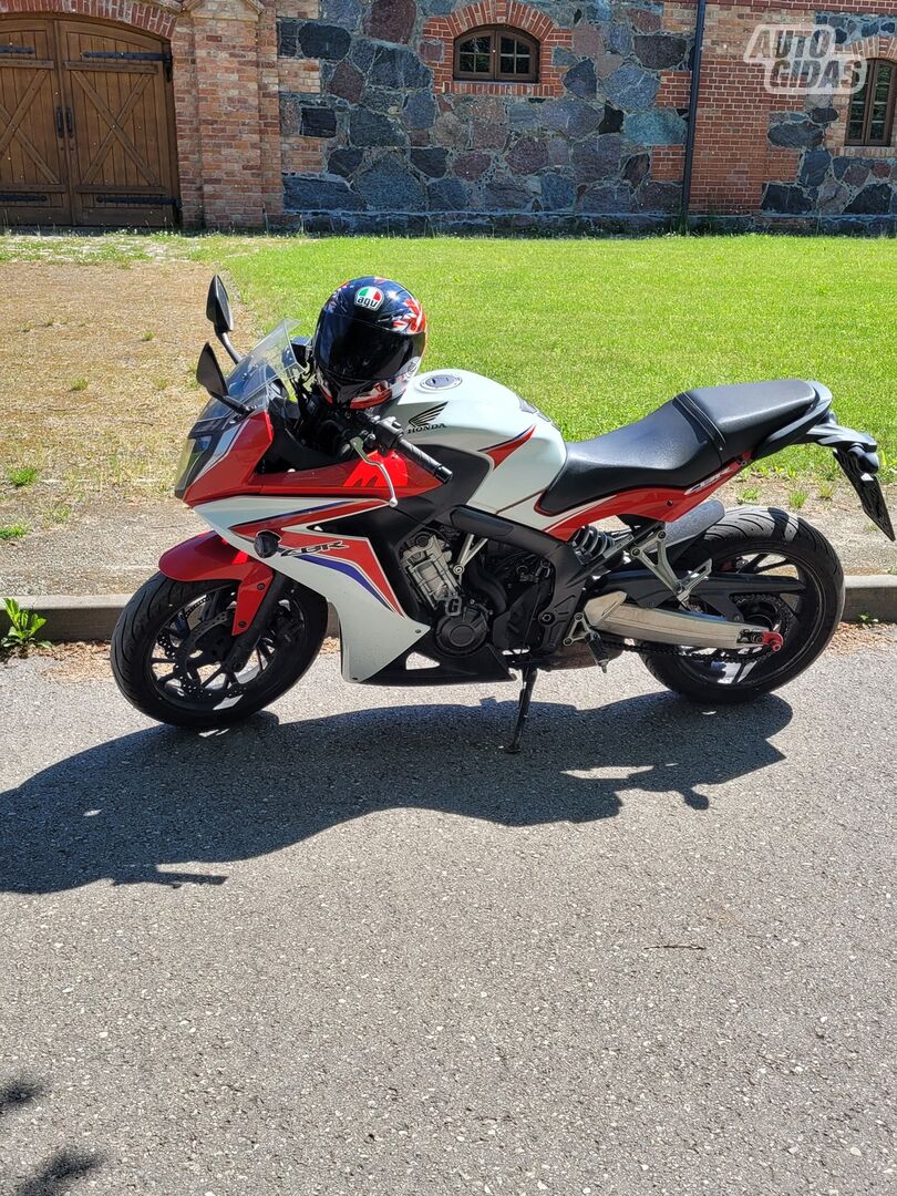 Honda CBR 2018 m Klasikinis / Streetbike motociklas