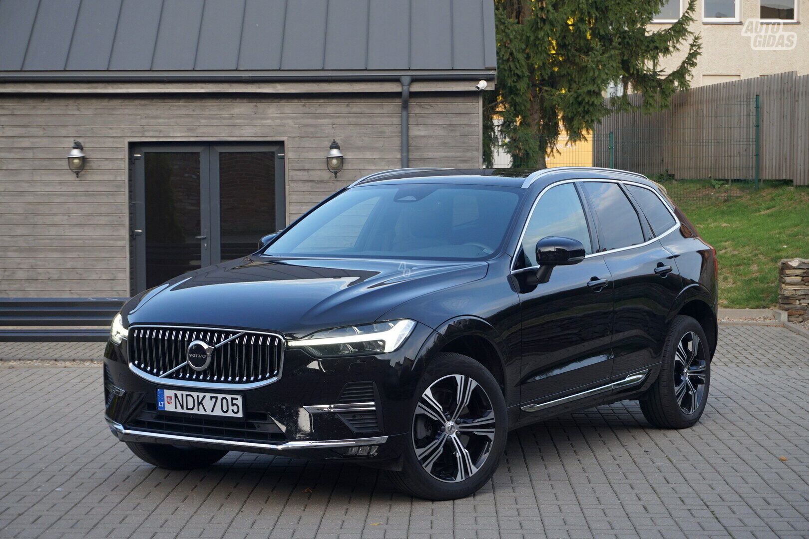 Volvo XC60 2023 y Off-road / Crossover