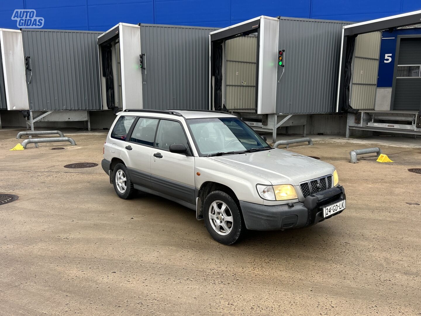 Subaru Forester 10600 2000 m