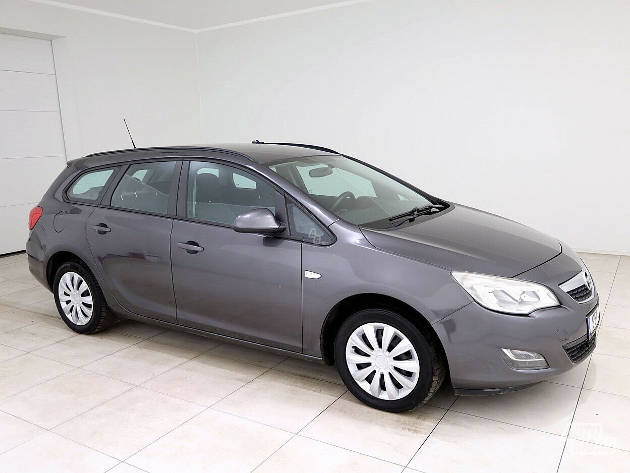 Opel Astra 2012 m Universalas