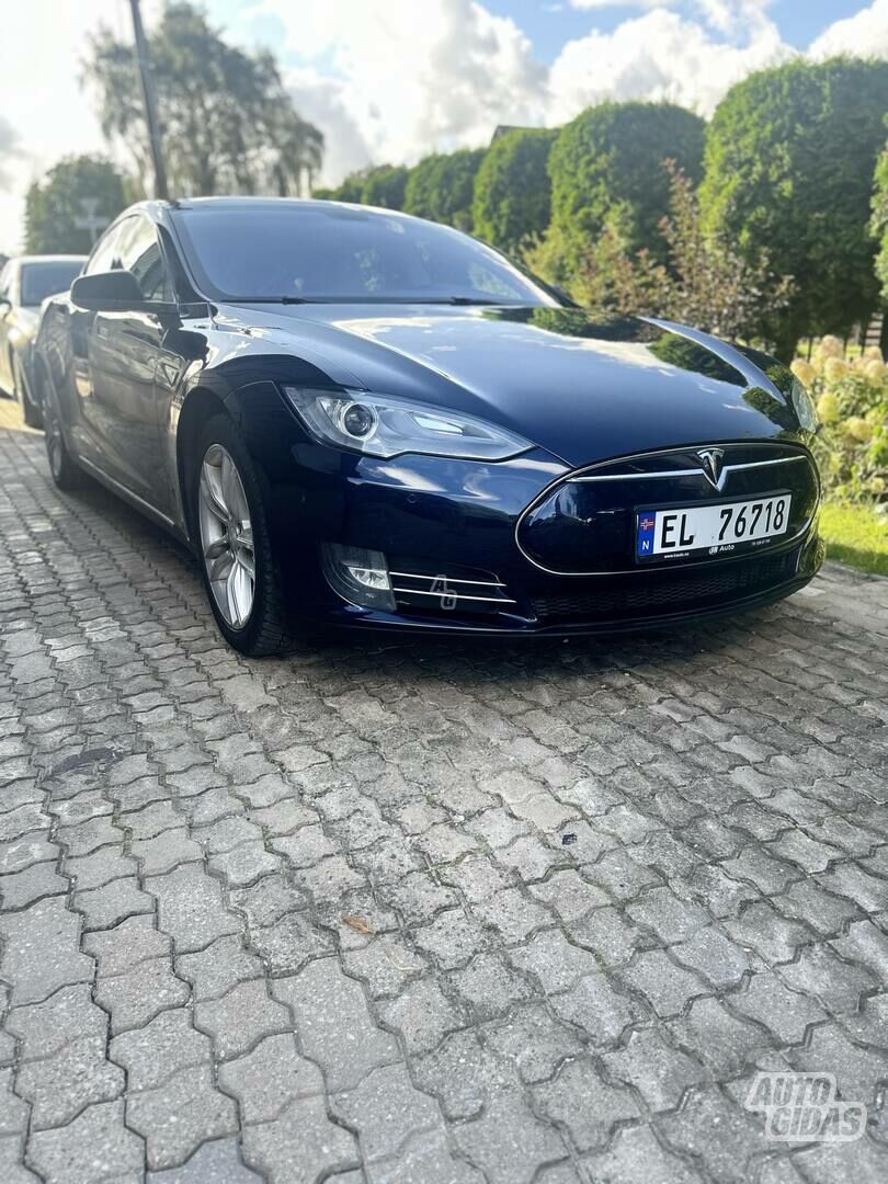 Tesla Model S 2014 m Sedanas