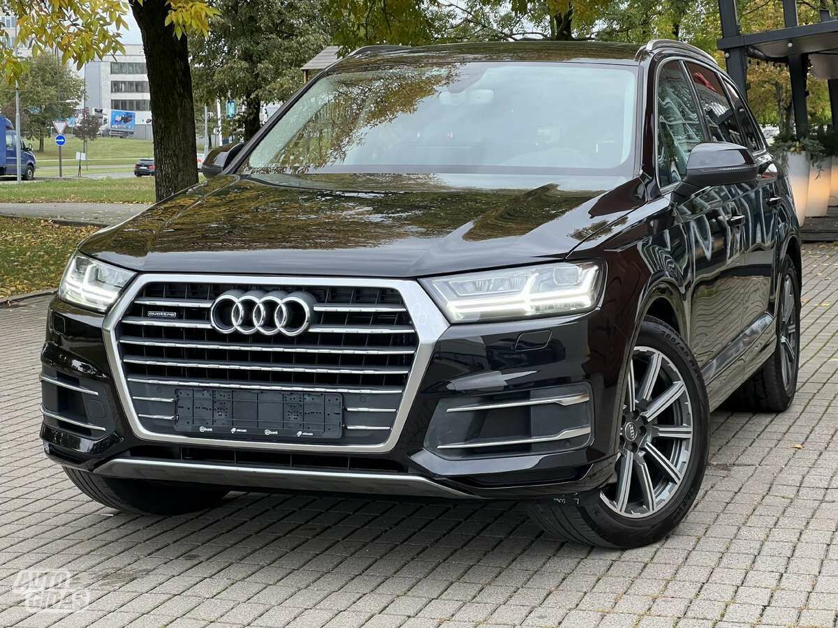 Audi Q7 2015 г Внедорожник / Кроссовер