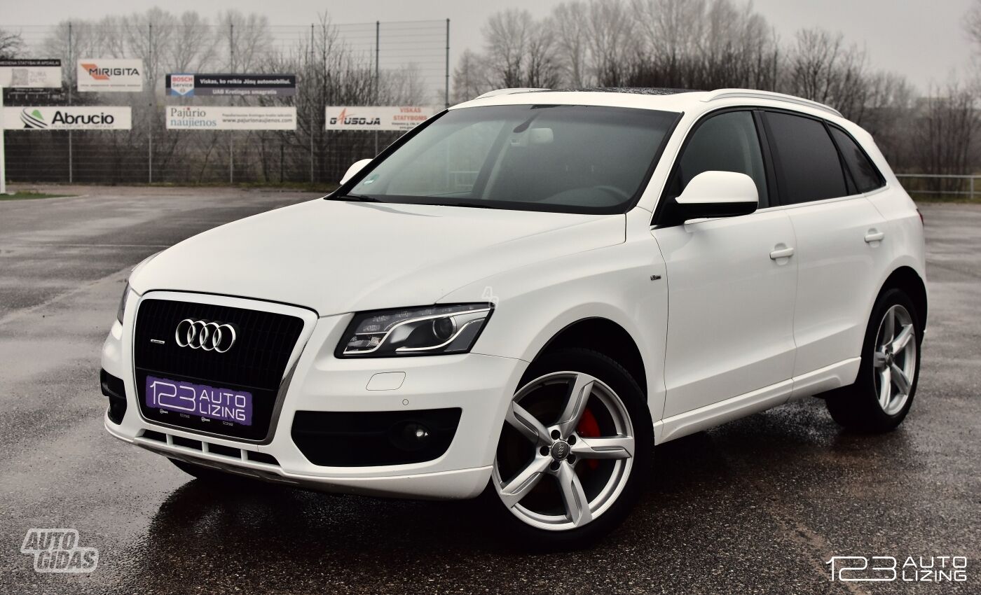 Audi Q5 2009 y Off-road / Crossover