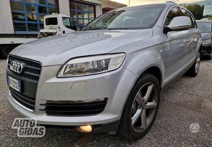 Audi Q7 2007 y Off-road / Crossover