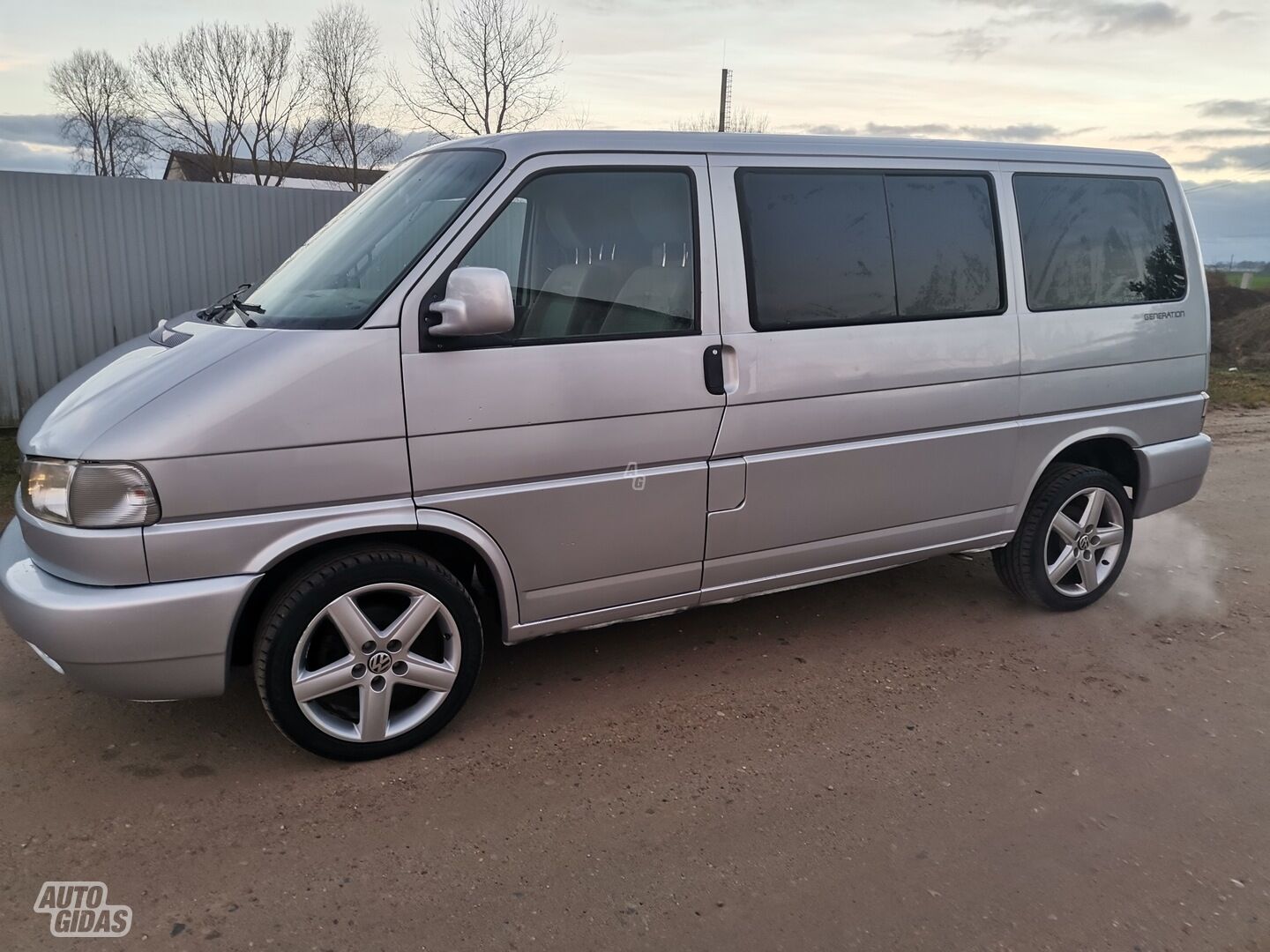 Volkswagen Multivan 2002 г Микроавтобус