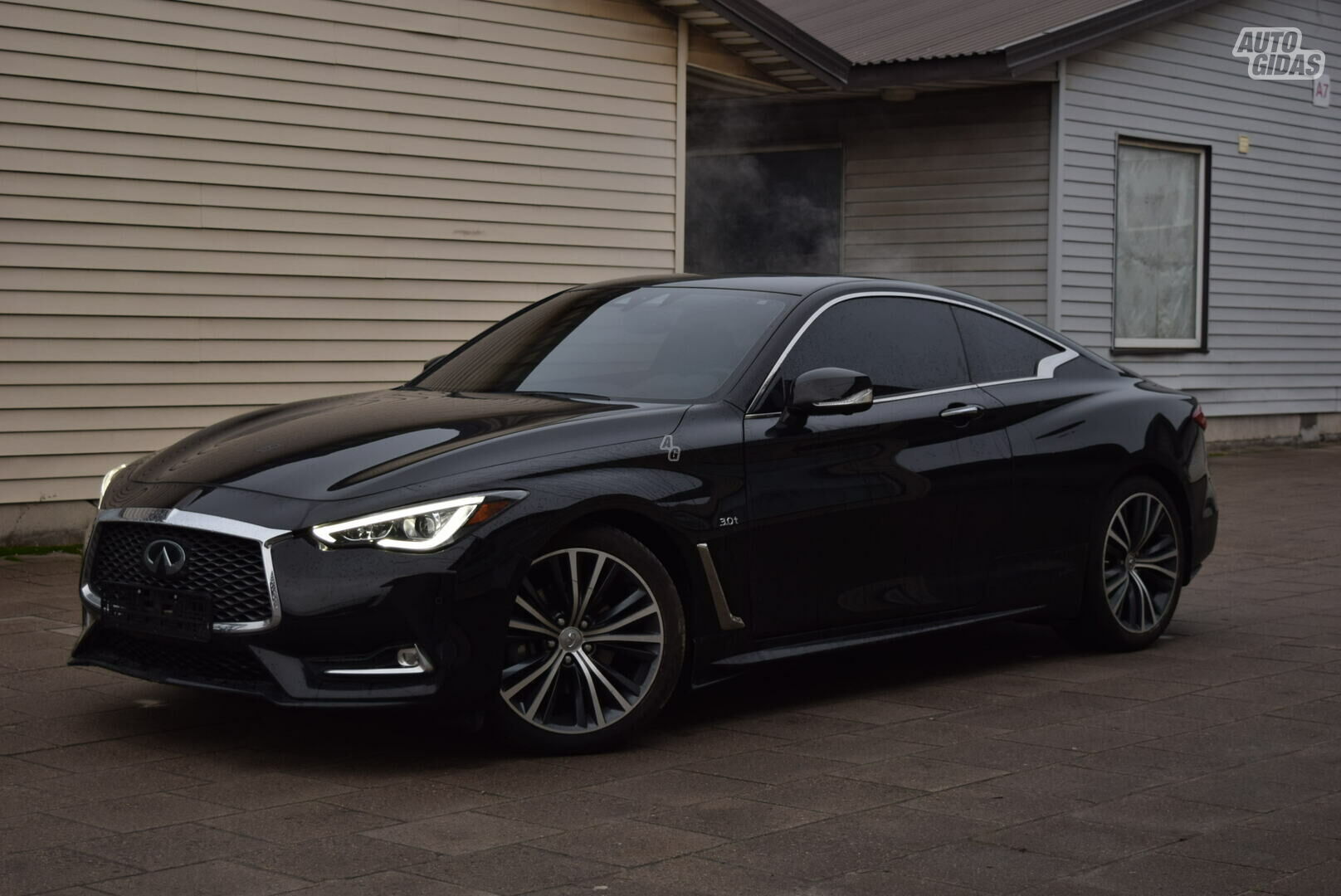 Infiniti Q60 2017 m Coupe