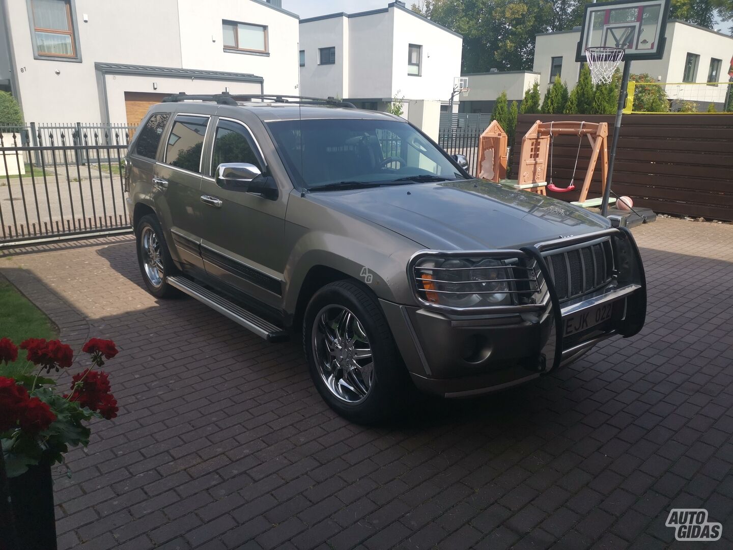 Jeep Grand Cherokee 2005 y Off-road / Crossover